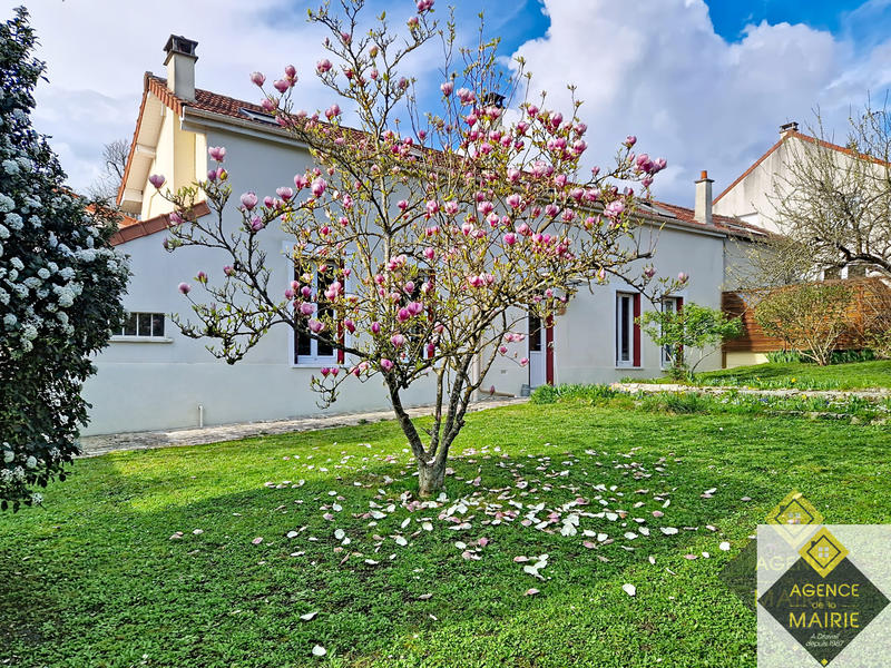 Maison - 143 m² - 6 pièces