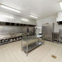 Château - 3 706 m² - 13 pièces