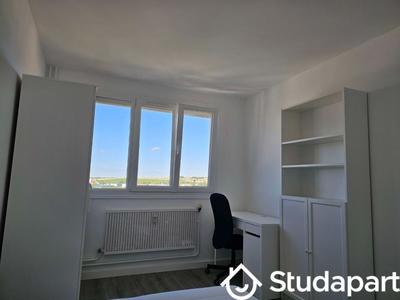 Chambre - 11 m² - 1 pièce