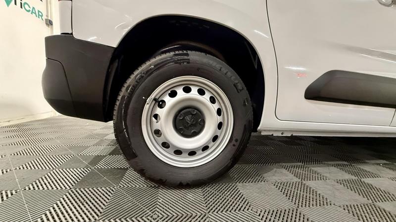 Peugeot Partner III Taille m 800kg 50kwh