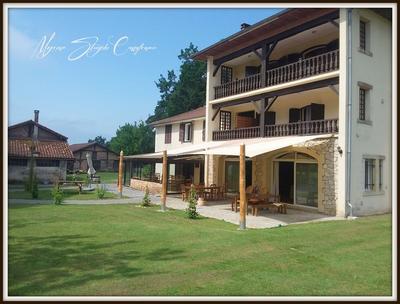 Maison de maîtres - 450 m² - 11 pièces