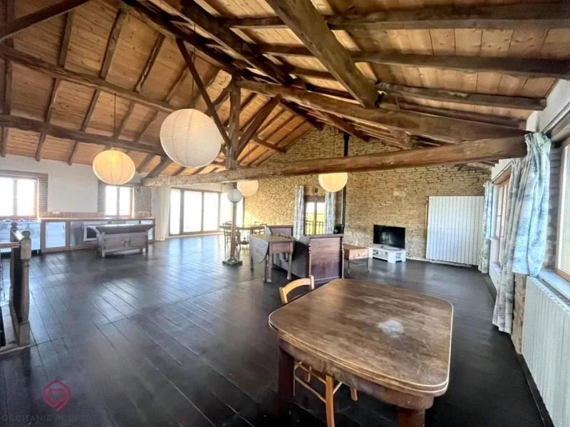 Propriété - 155 m² - 8 pièces