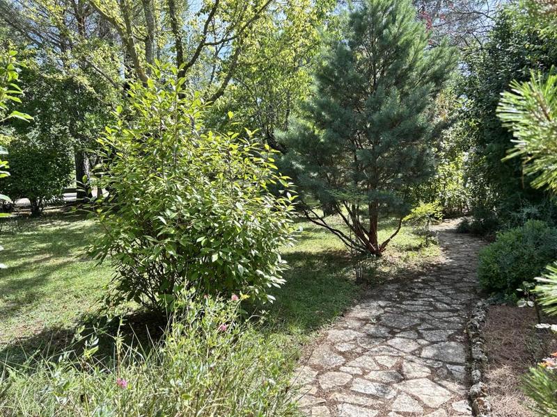 Maison - 195 m² - 6 pièces