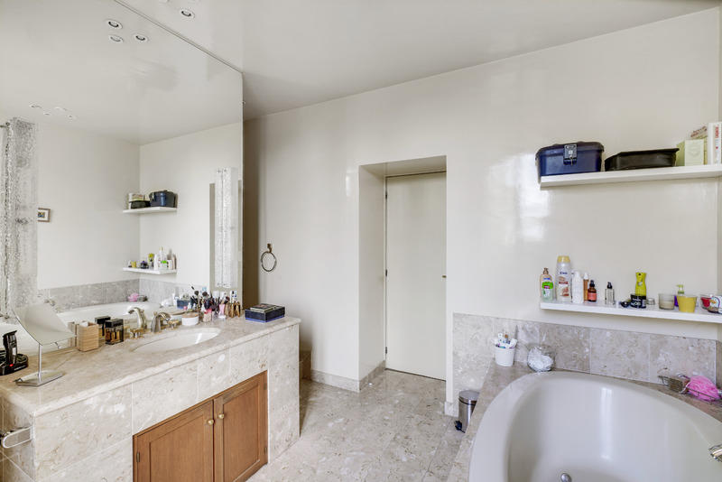 Appartement - 183 m² - 5 pièces