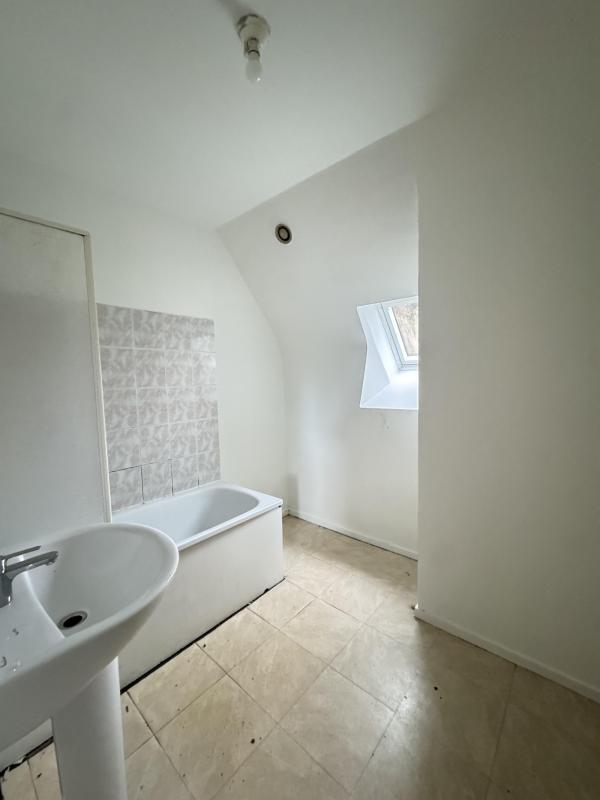 Maison - 82 m² - 6 pièces