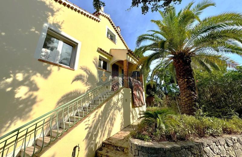 Maison - 143 m² - 6 pièces