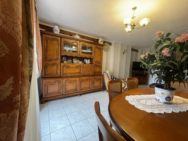 Maison - 102 m² - 4 pièces