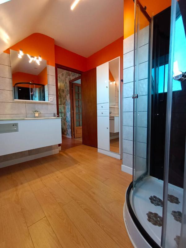 Maison - 152 m² - 6 pièces