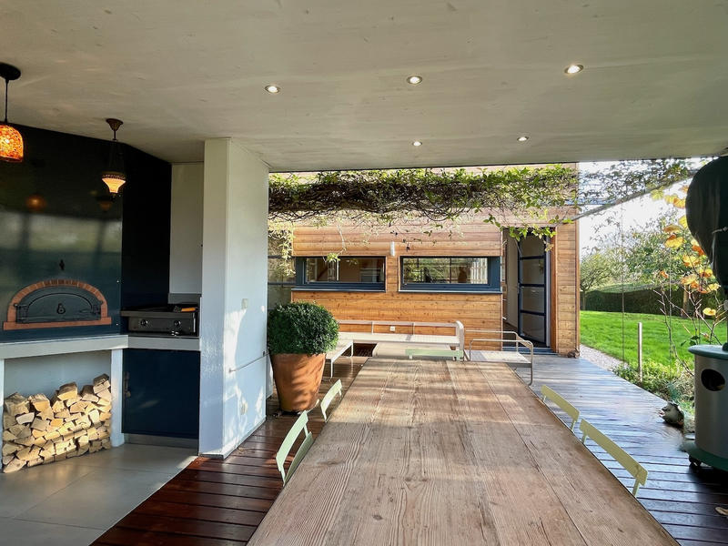 Propriété - 246 m² - 8 pièces