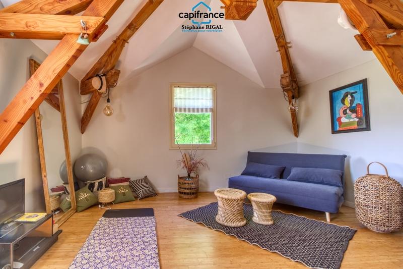 Propriété - 152 m² - 6 pièces