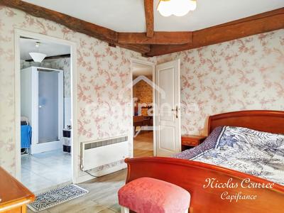 Maison - 206 m² - 8 pièces