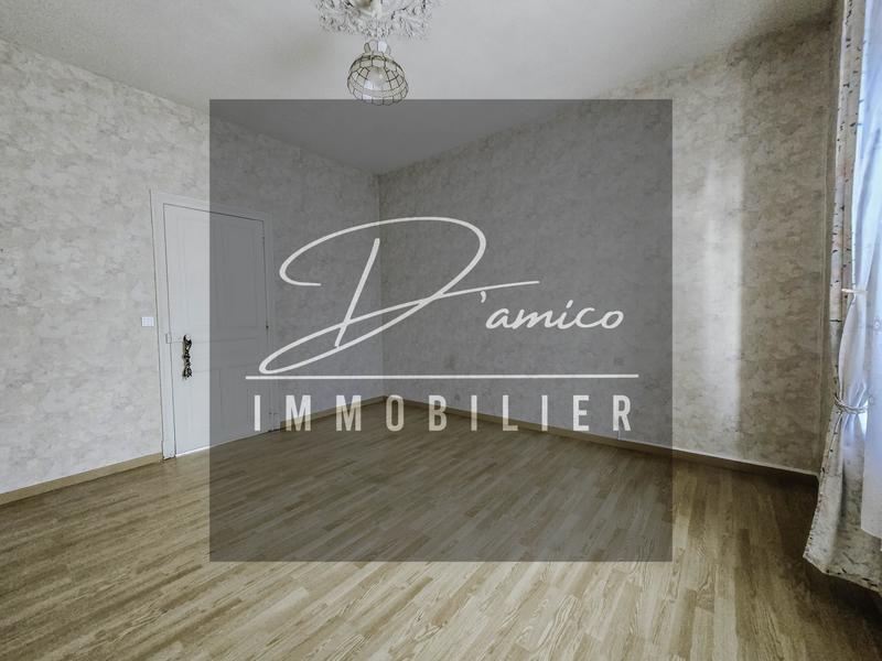 Maison - 150 m² - 8 pièces