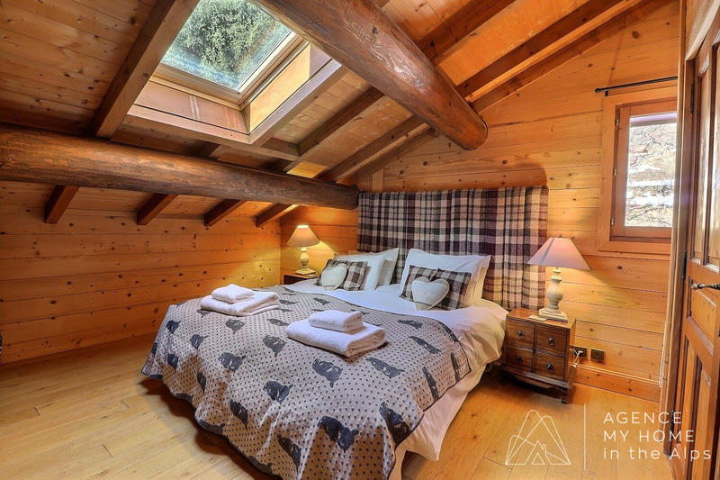 Châlet - 255 m² - 11 pièces