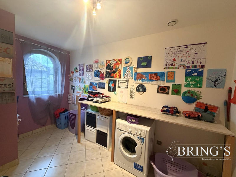 Maison - 273 m² - 7 pièces