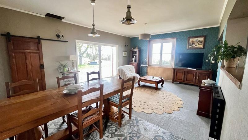 Maison - 215 m² - 6 pièces