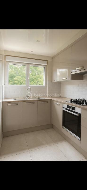 Appartement - 75 m² - 5 pièces