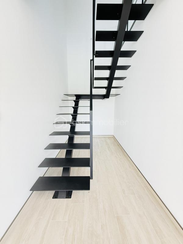 Maison - 162 m² - 6 pièces