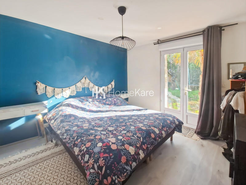 Maison - 190 m² - 8 pièces