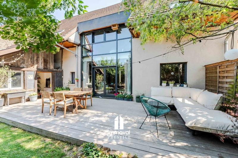 Maison ancienne - 398 m² - 10 pièces