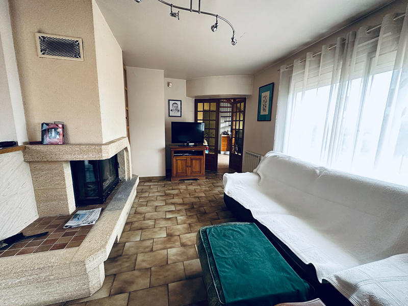 Maison - 165 m² - 9 pièces