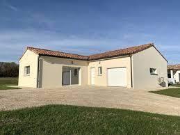 Maison - 96 m² - 4 pièces