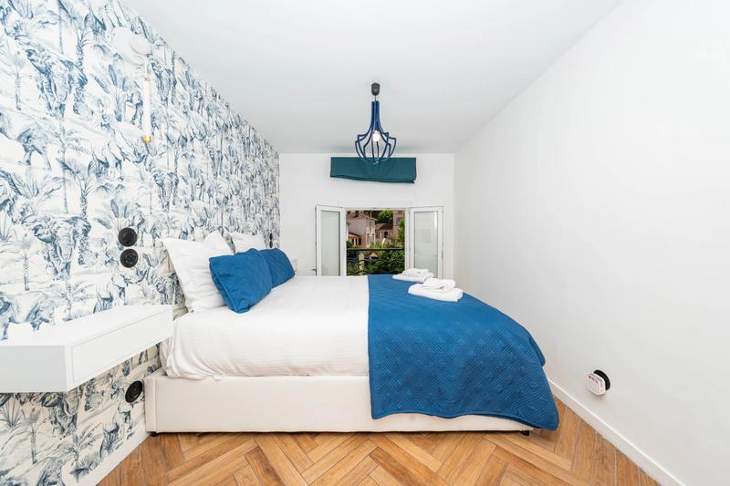 Villa - 165 m² - 10 pièces