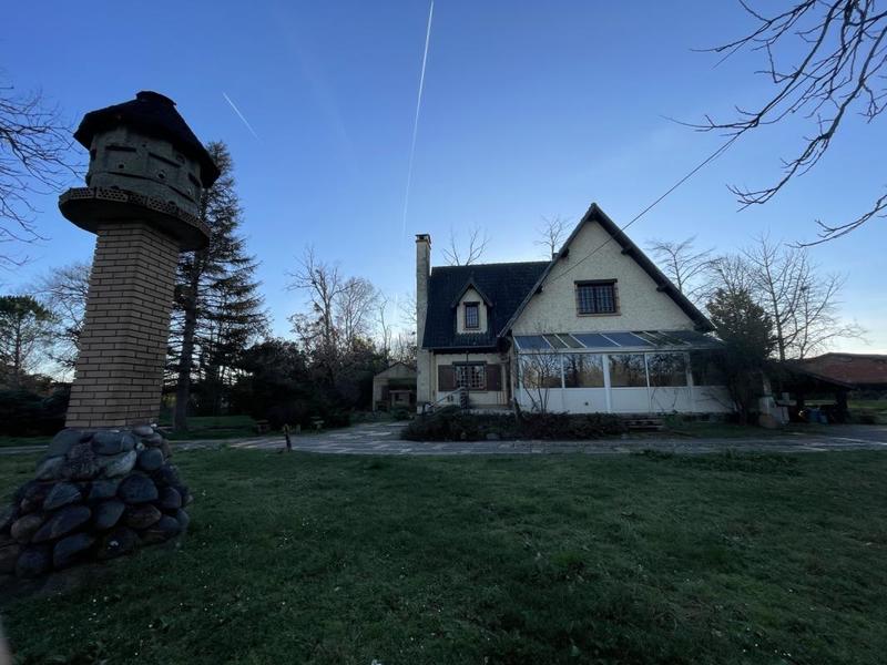 Demeure - 147 m² - 5 pièces