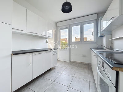 Maison - 81 m² - 4 pièces