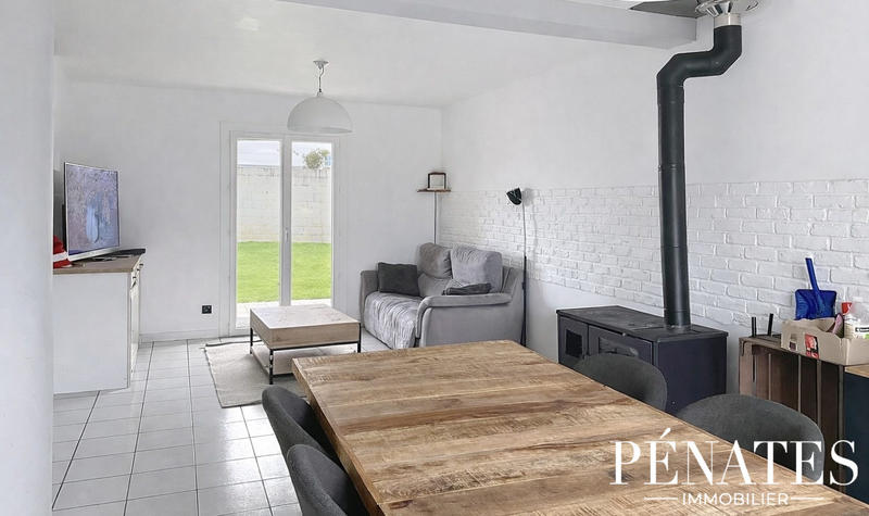 Maison - 97 m² - 5 pièces