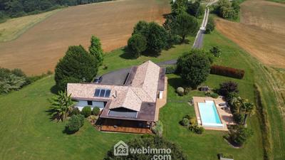 Maison - 180 m² - 7 pièces