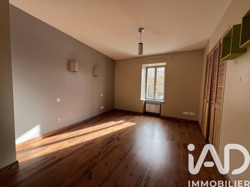 Maison de village - 87 m² - 5 pièces