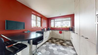 Maison - 136 m² - 4 pièces