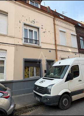 Maison - 95 m² - 6 pièces