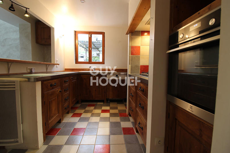 Maison - 178 m² - 8 pièces