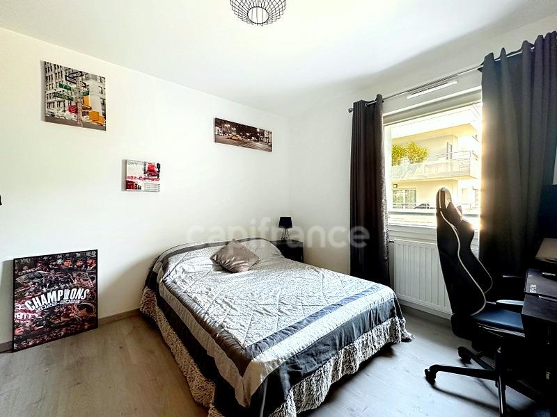 Appartement - 82 m² - 4 pièces