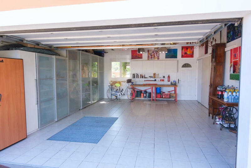 Maison - 265 m² - 9 pièces