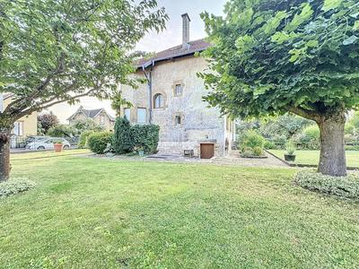 Maison - 165 m² - 8 pièces