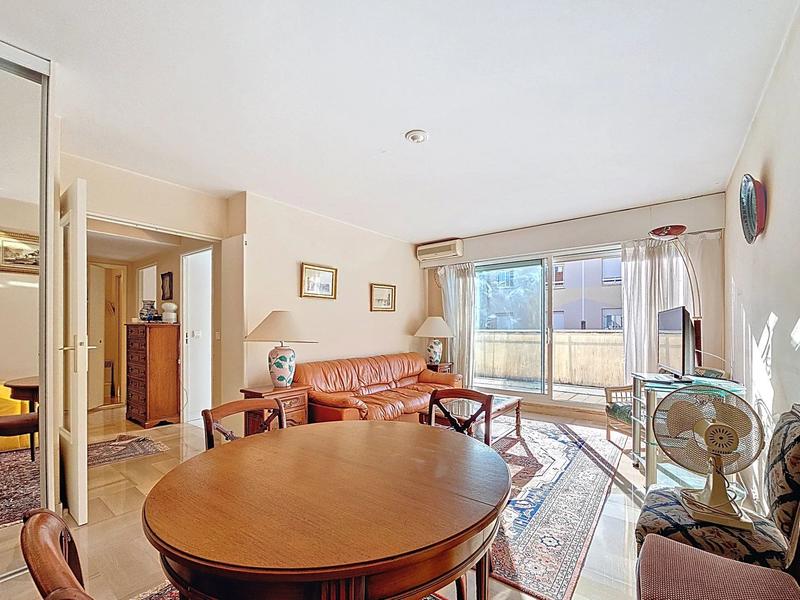 Appartement - 49 m² - 2 pièces