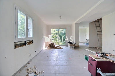 Maison - 140 m² - 7 pièces