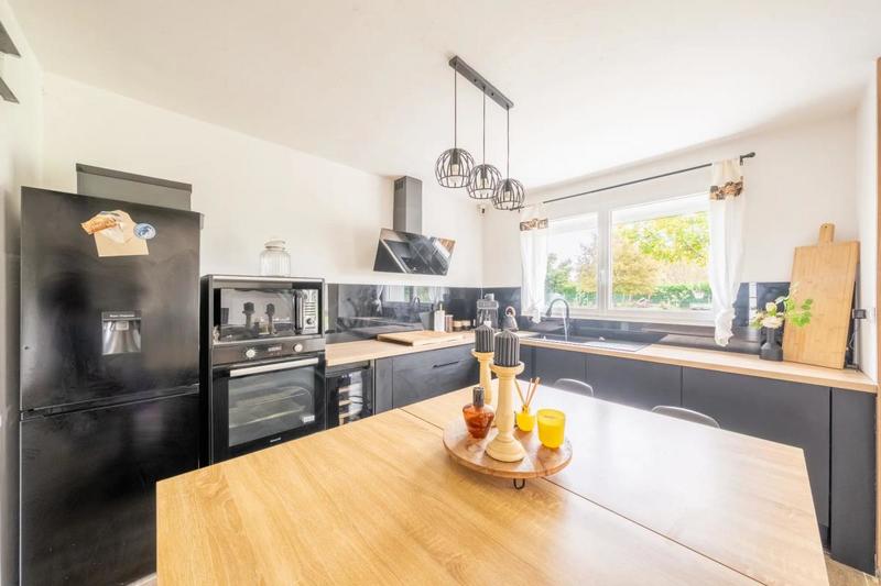 Maison - 81 m² - 4 pièces