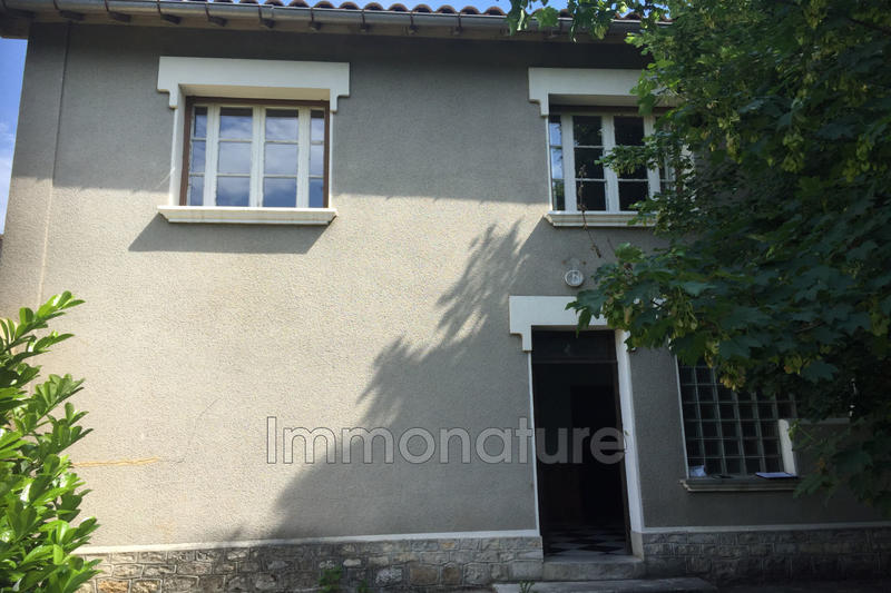 Villa - 180 m² - 7 pièces