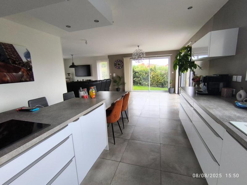 Maison - 174 m² - 7 pièces