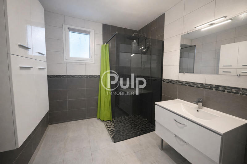 Maison - 85 m² - 5 pièces