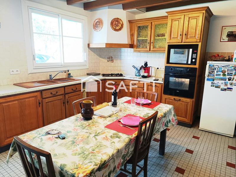 Maison - 140 m² - 5 pièces