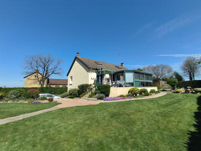 Maison - 131 m² - 6 pièces