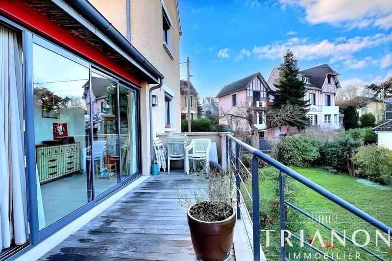 Maison - 184 m² - 8 pièces
