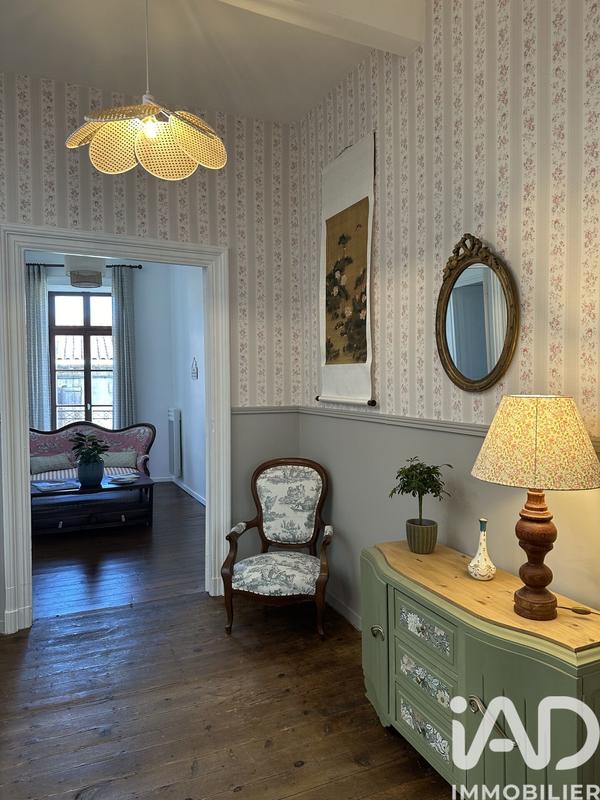 Maison - 483 m² - 12 pièces