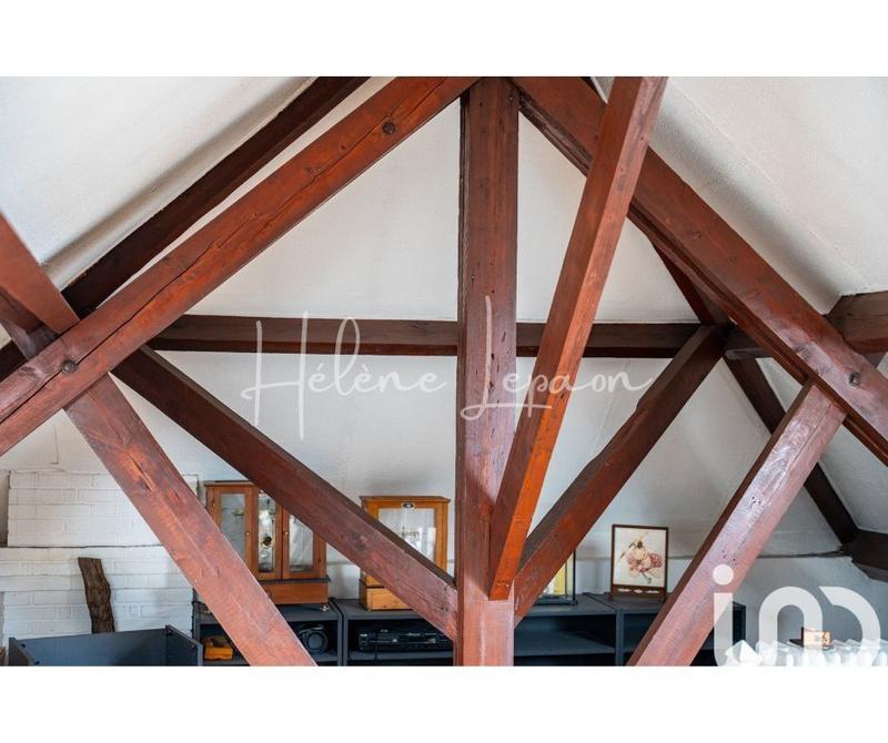 Maison - 240 m² - 10 pièces