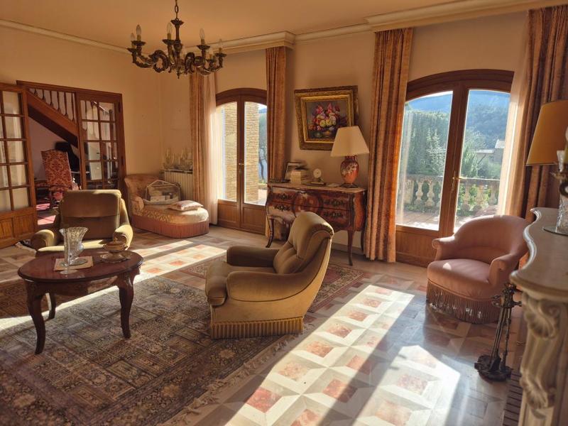 Villa - 230 m² - 5 pièces