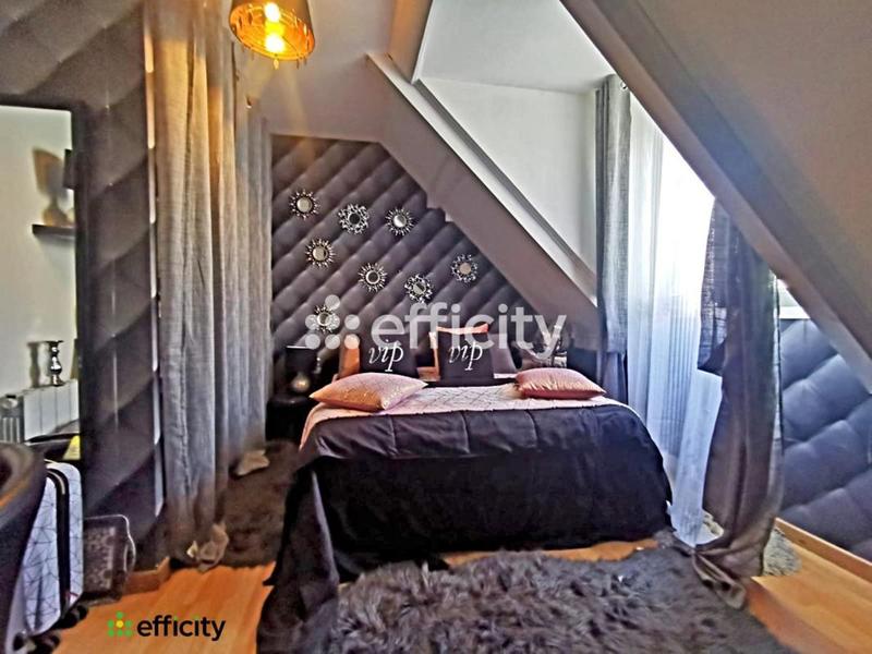 Maison - 163 m² - 8 pièces